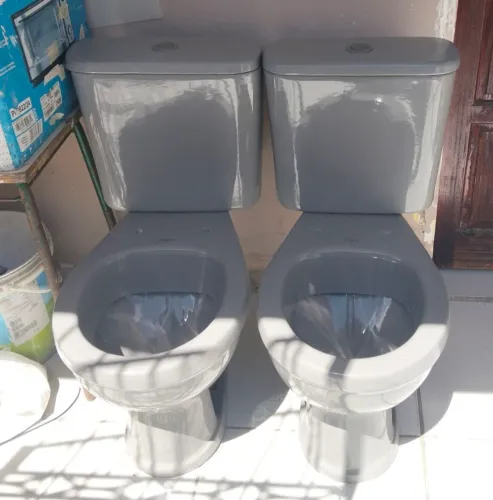 Vendo dois vaso acoplado e uma pia