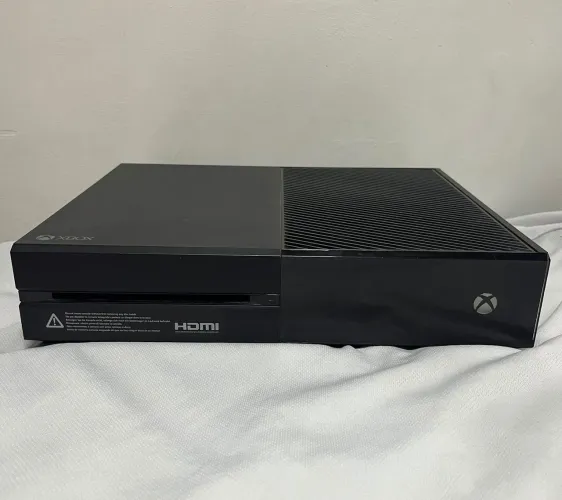 XBOX ONE FAT 1TB + controle + jogos