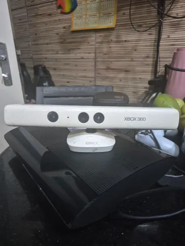 Kinect Xbox 360 COR BRANCA- difícil de achar