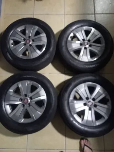 RODA ARO 16 ORIGINAL FIAT TORO COM PNEU