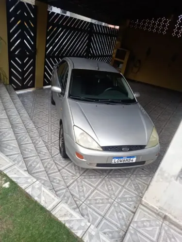 Ford Focus Ghia Sed. 2.0 16v/ 2.0 16V Flex 4P 2003