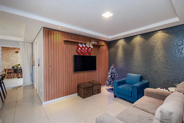 Sobrado Triplex Maravilhoso no Campo Comprido Semi-Mobiliado, Decorado, Suíte com Closet