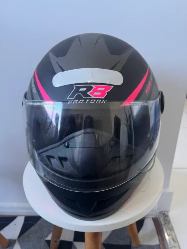 Capacete