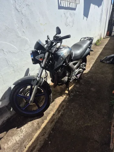 Vendo Honda twistter 250