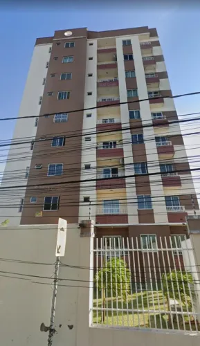 Aluga-se apartamento com 02 quartos no Montese.