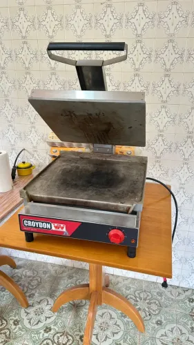 Chapa Sanduicheira Elétrica Gigante SSGL 220v Croydon