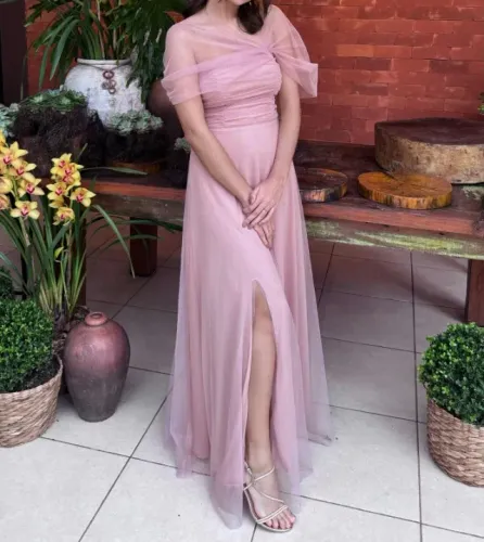 Vestido de festa rosé com glitter