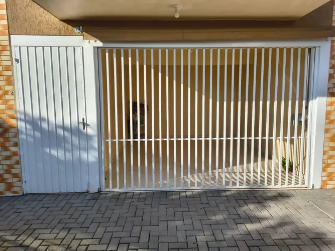 Portão Basculante semi-novo