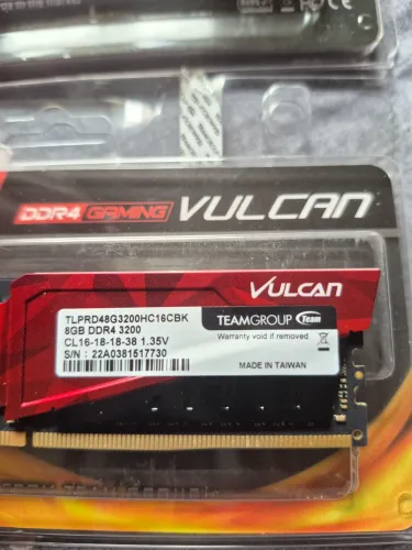 Memória RAM 16GB (2x8GB) DDR4 - Vendo ou Troco