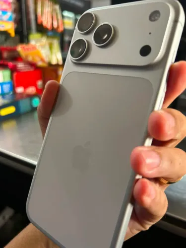 iPhone Apple 17 pro Max 256g