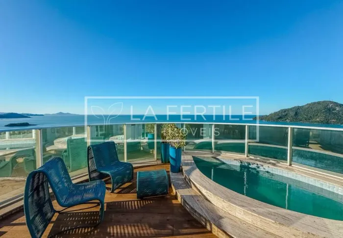 Cobertura com 3 Quartos, 3 Suítes, 273.08M², à Venda por R$ 17.990.000,00 - Centro, Balneá