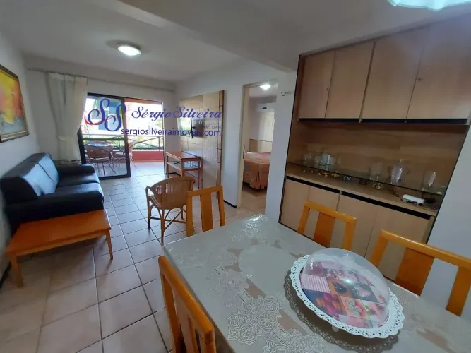 Apartamento térreo e mobiliado no Aquaville Resort localizado no Porto das Dunas com 2 suí