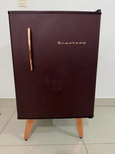 Frigobar Brastemp Retrô 76L Marsala - 127V