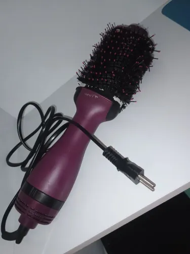 Escova Secadora/Alisadora Britania perfeito estado
