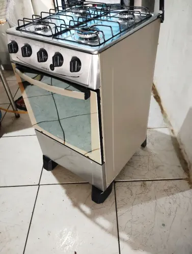 Fogão elétrico ótimo conservado