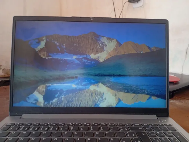 Notebook Lenovo idealped