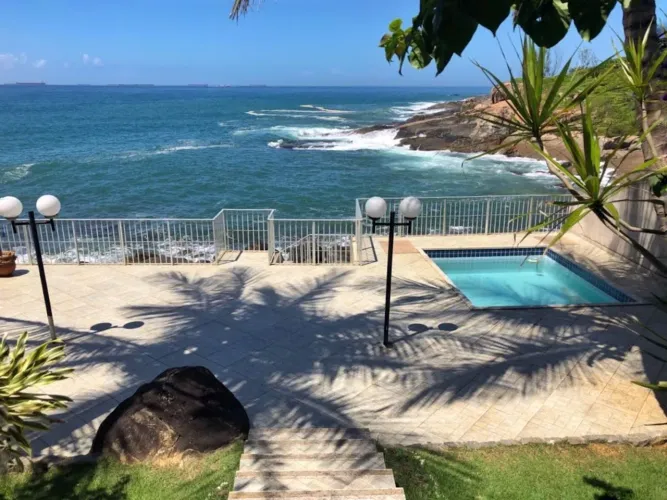 Casa Residencial à venda, Praia da Costa, Vila Velha - CA0109.