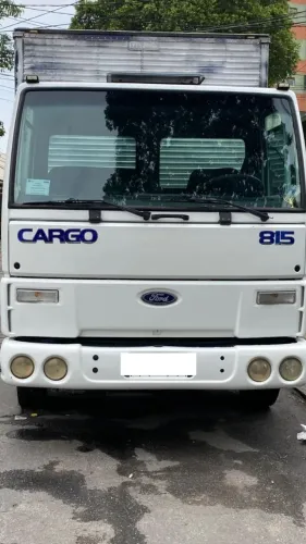 Ford cargo 815 Ano 2001 Com plataforma R$120.000,00 .Não tem multas Recibo em branc