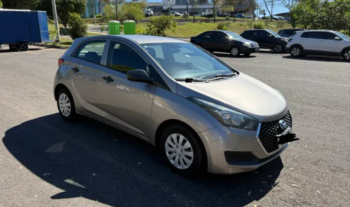 Hyundai HB20 Unique 1.0 Flex 12V Mec. 2019