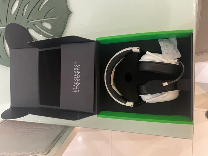 Headset BlackShark V2 HyperSpeed na Caixa