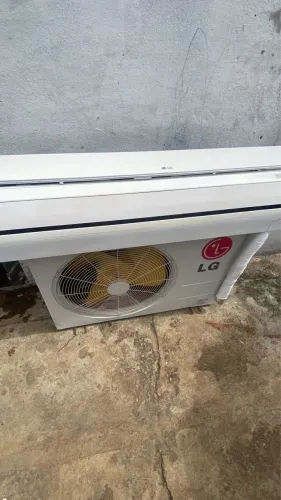 Ar-Condicionado LG 24.000 BTUs Semi Novo