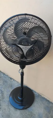 Vendo esse ventilador