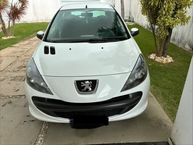 Peugeot 207 Active 1.4 Flex 8V 5P 2014