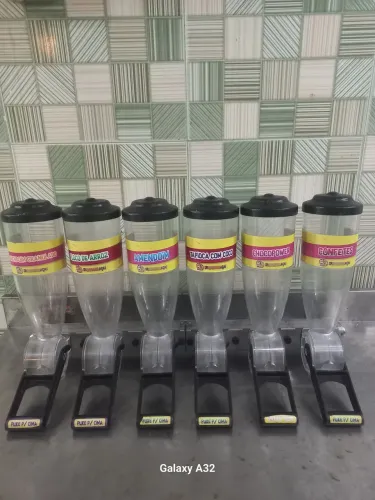 Dispensador de sólidos