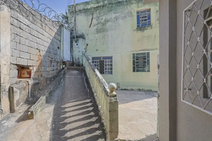 Casa à Venda - Aparecida, 2 Quartos, 205 m2