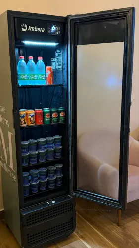 Cervejeira Imbera CCV144 - 220V - Super conservada
