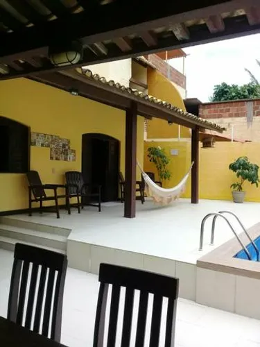 Casa temporada praia do flamengo  4 suites  e 1 quartos de casal