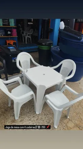Conjunto de mesas reforçado