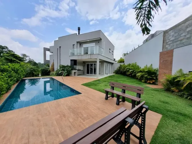 ÓTIMA CASA COM 4 DORMITÓRIOS - CONDOMÍNIO COM LAZER - VINTAGE- GRANJA VIANA