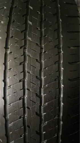 Pneu usado AG 215/65/16 semi novos