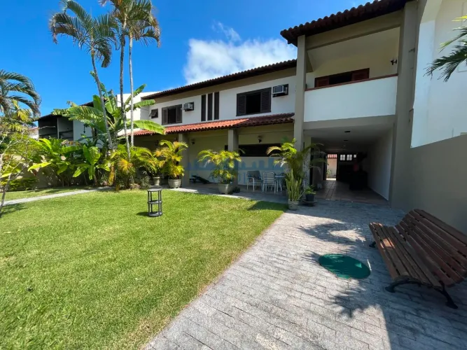 Recreio dos Bandeirantes | Casa 9 quartos, sendo 2 suites