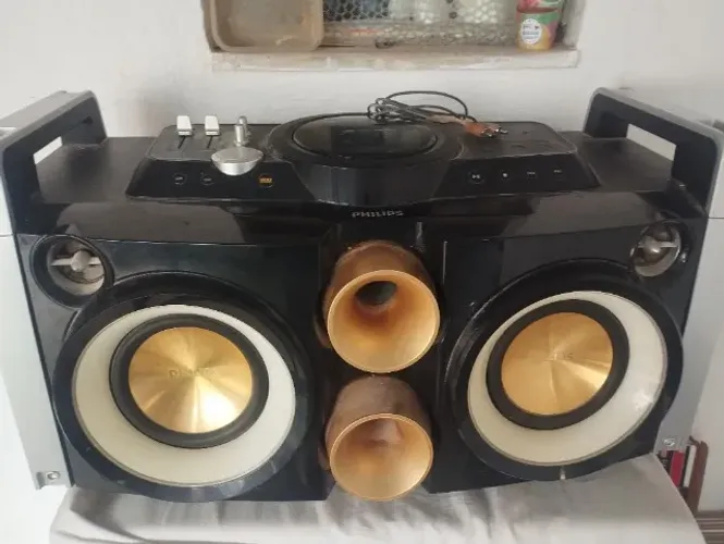 Vendo som residencial ótimo estado funcionando tudo 