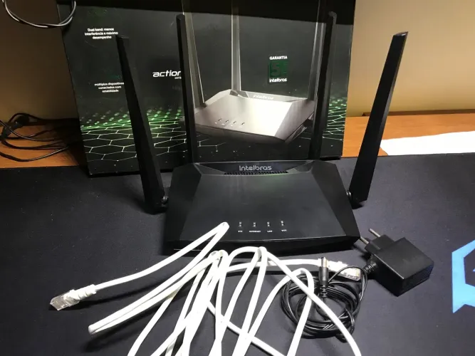 Roteador Intelbras 2G e 5G Action RG 1200