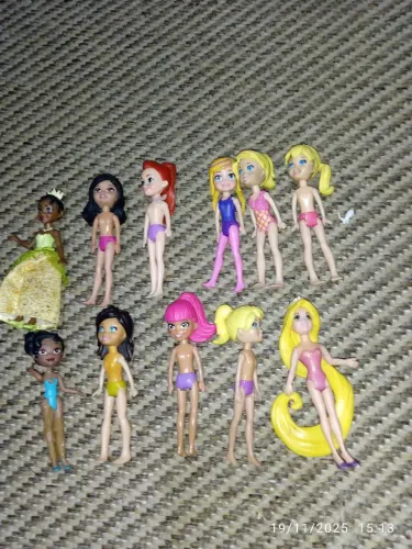 Kit com 11 bonecas Polly Pocket