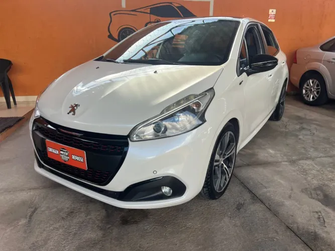 Peugeot 208 GT Turbo