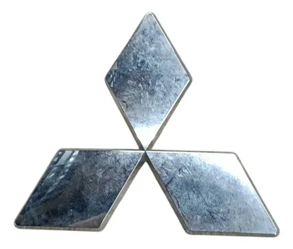Emblema Mitsubishi Outlander 2010 2011 2012 Prata
