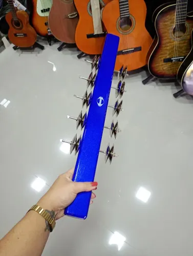 Ganzá de platinela