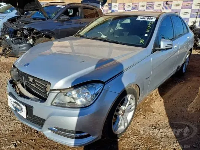 SUCATA MERCEDES BENZ C 180 CGI 1.8 16V Turbo - 2012