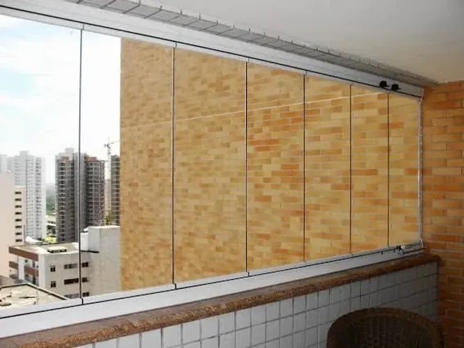 Cortinas de vidros - Varanda Europeia - Instalação e manutenção 