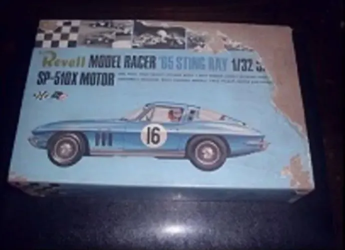 Autorama Corvette Stingray 65 Revell