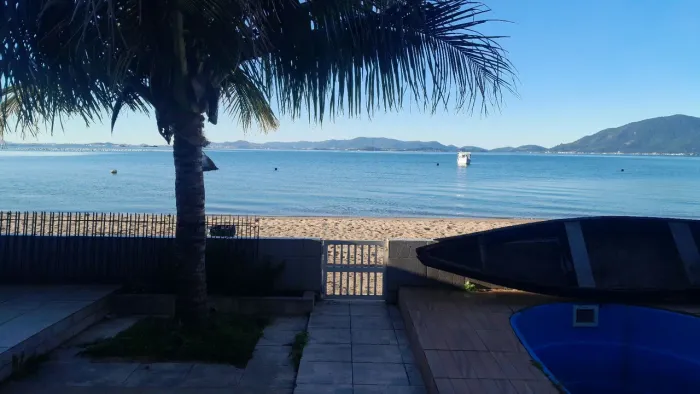 Casa Praia de Fora, frente ao mar