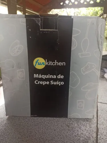 Máquina de Crepe Suíço Fun Kitchen