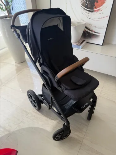 Carrinho de bebê Nuna
