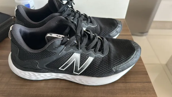 Tênis New Balance 451 - Conforto e Estilo para Correr