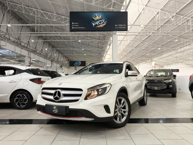 GLA 200 Style 1.6 Turbo Branca 2017 (Completissíma)