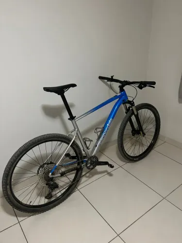 MTB ARO 29 - Cannondale 